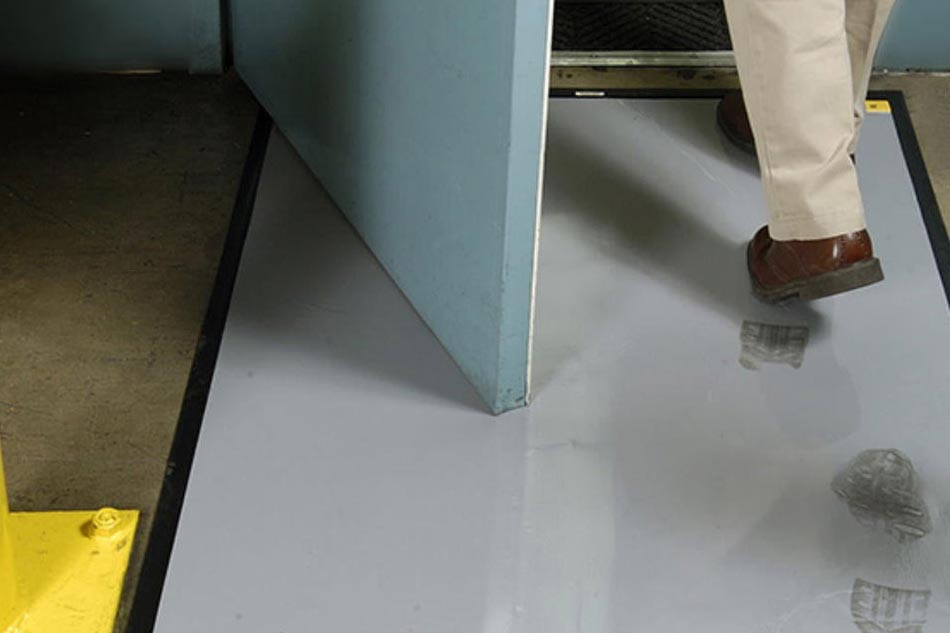 Sticky mats for small areas